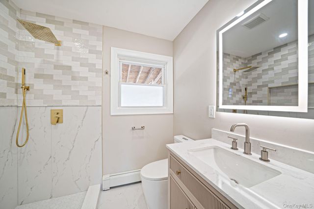 130 Greenbelt Parkway, Holbrook, NY 11741