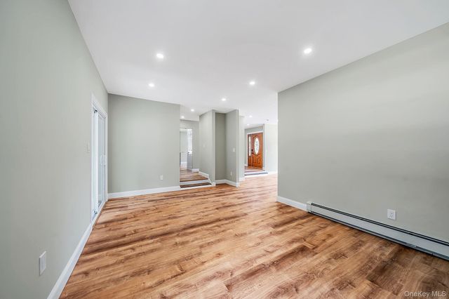 130 Greenbelt Parkway, Holbrook, NY 11741