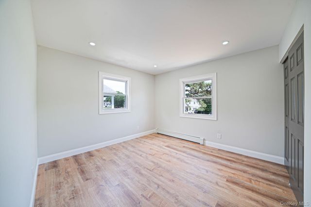130 Greenbelt Parkway, Holbrook, NY 11741