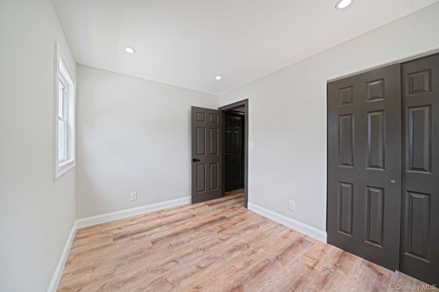 130 Greenbelt Parkway, Holbrook, NY 11741