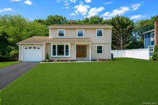 130 Greenbelt Parkway, Holbrook, NY 11741