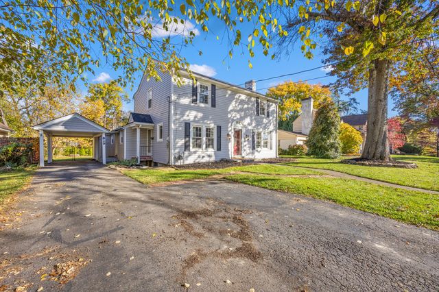 829 W Lexington Avenue, Danville, KY 40422