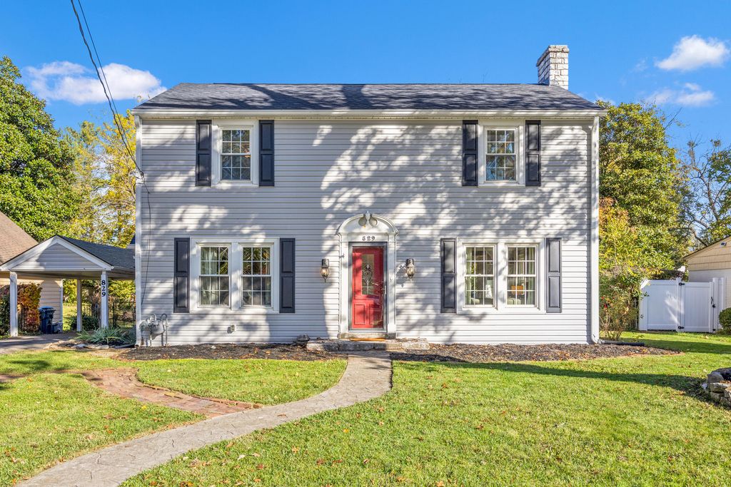 829 W Lexington Avenue, Danville, KY 40422