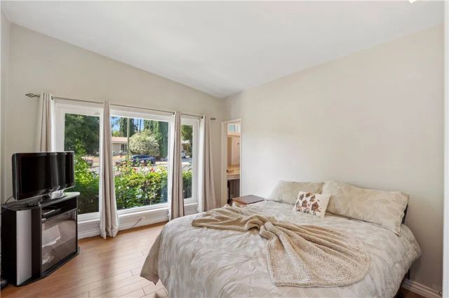 22441 Martha, Woodland Hills, CA 91367