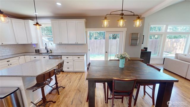 116 Alameda Avenue, Fircrest, WA 98466