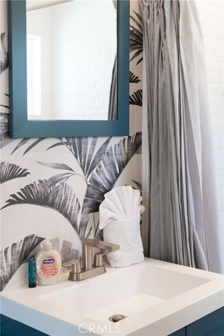 3760 E Camino San Simeon, Palm Springs, CA 92264