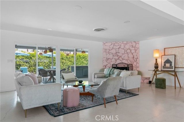 3760 E Camino San Simeon, Palm Springs, CA 92264