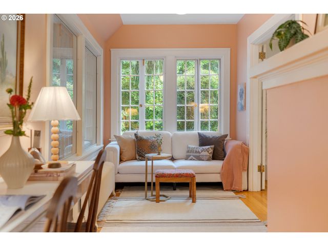 2829 Ne 17TH Ave, Portland, OR 97212