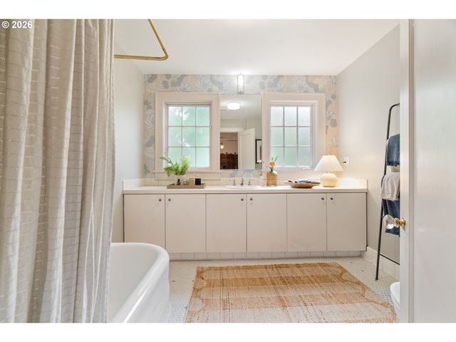 2829 Ne 17TH Ave, Portland, OR 97212