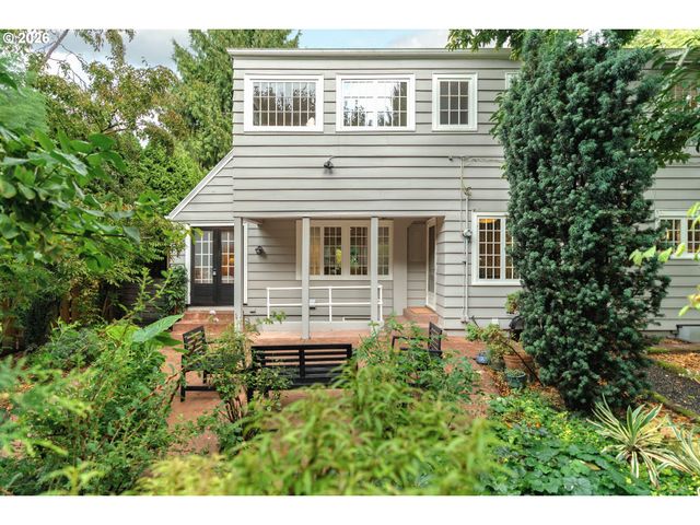 2829 Ne 17TH Ave, Portland, OR 97212