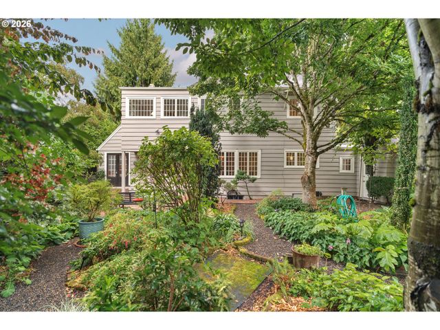 2829 Ne 17TH Ave, Portland, OR 97212