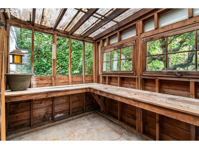 2829 Ne 17TH Ave, Portland, OR 97212