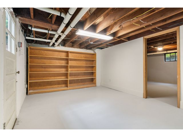 2829 Ne 17TH Ave, Portland, OR 97212