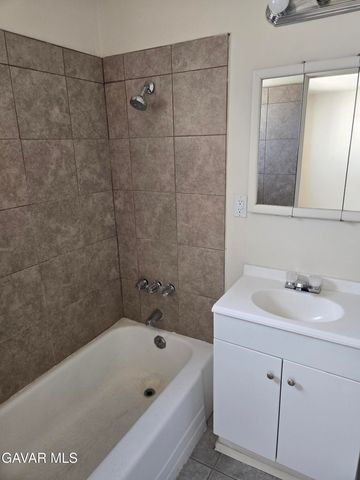 44502 E 2nd Street, Lancaster, CA 93535