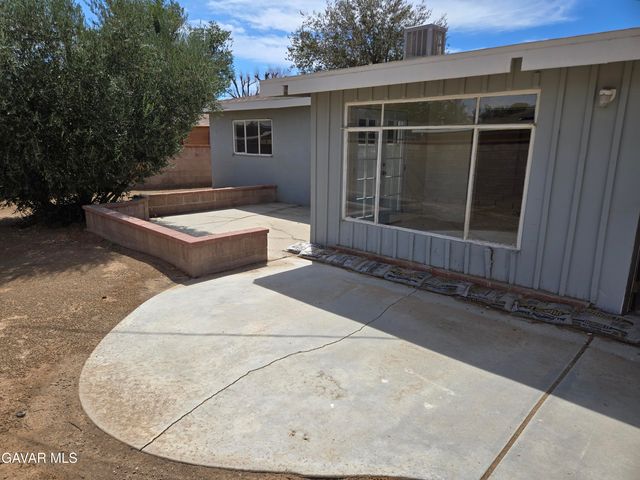 44502 E 2nd Street, Lancaster, CA 93535