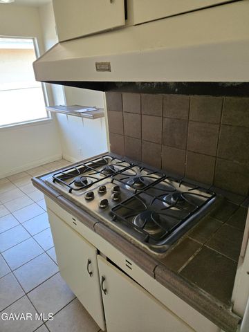 44502 E 2nd Street, Lancaster, CA 93535