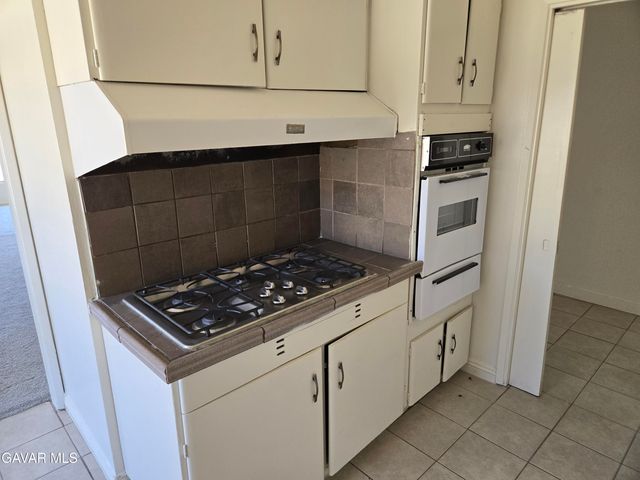 44502 E 2nd Street, Lancaster, CA 93535