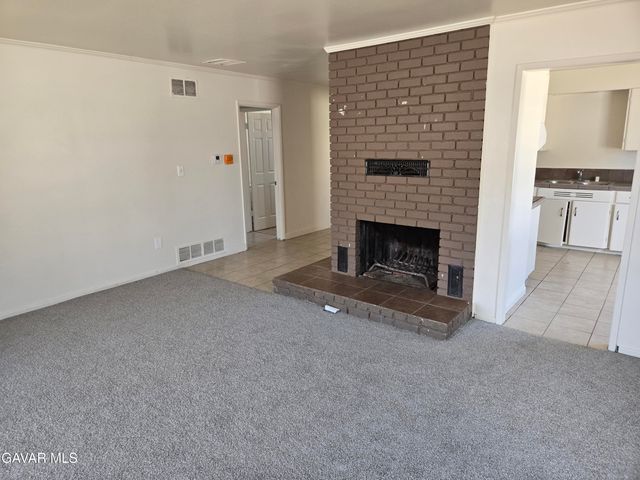 44502 E 2nd Street, Lancaster, CA 93535