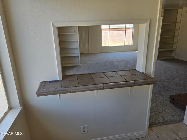 44502 E 2nd Street, Lancaster, CA 93535