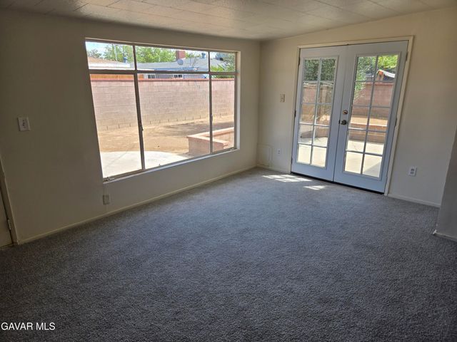 44502 E 2nd Street, Lancaster, CA 93535