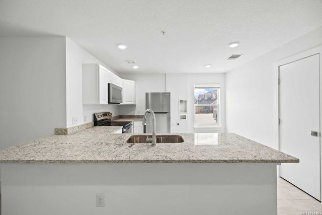 138 Ware Blvd Unit 1103, San Antonio, TX 78221