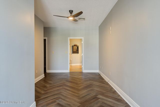 1 Riverpointe Plaza APT 1105, Jeffersonville, IN 47130