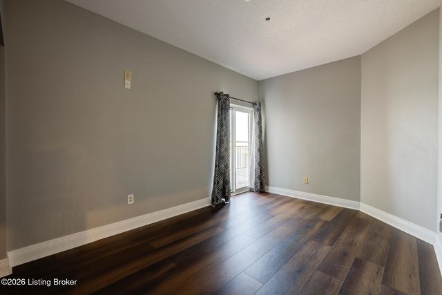 1 Riverpointe Plaza APT 1105, Jeffersonville, IN 47130