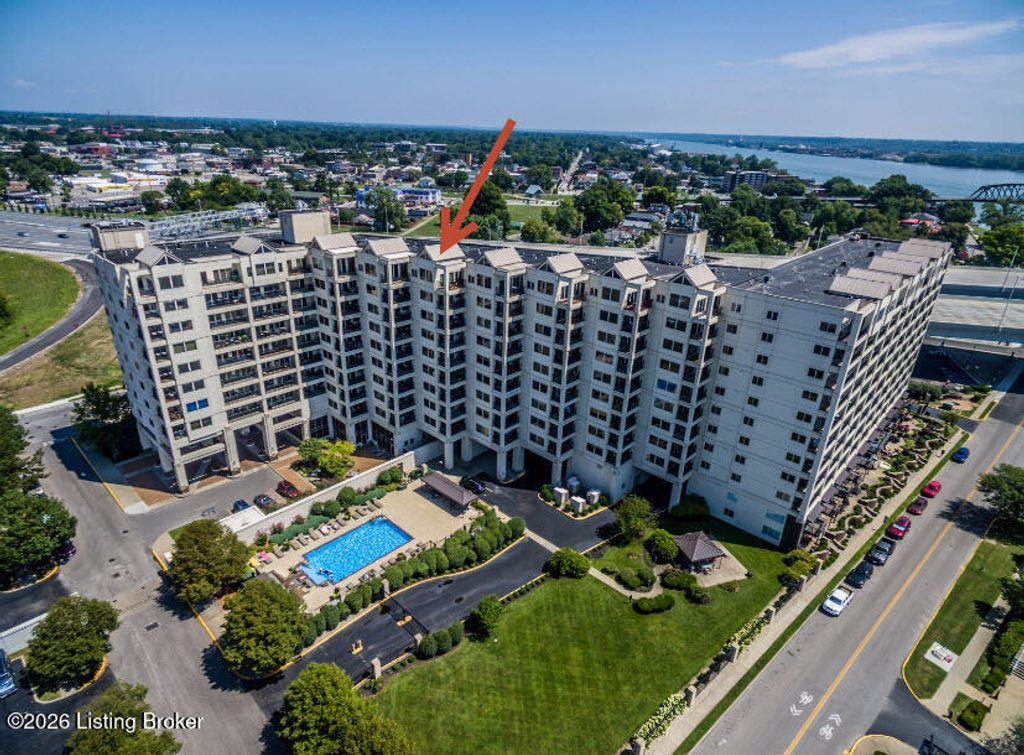 1 Riverpointe Plaza APT 1105, Jeffersonville, IN 47130