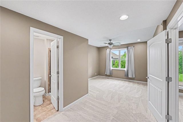 10015 N Michigan Avenue, Kansas City, MO 64155