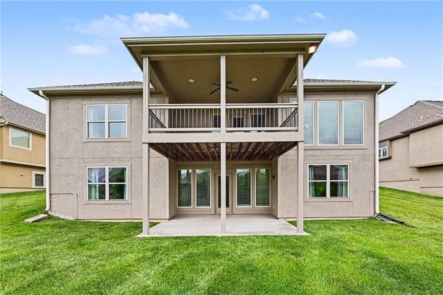 10015 N Michigan Avenue, Kansas City, MO 64155