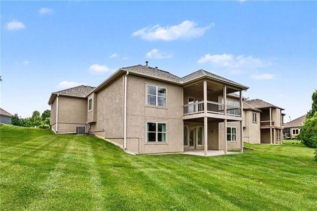 10015 N Michigan Avenue, Kansas City, MO 64155