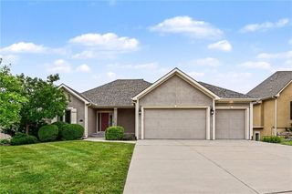 10015 N Michigan Avenue, Kansas City, MO 64155