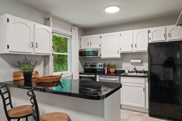 314 Sherwood Square, Essex Junction, VT 05452