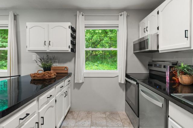314 Sherwood Square, Essex Junction, VT 05452