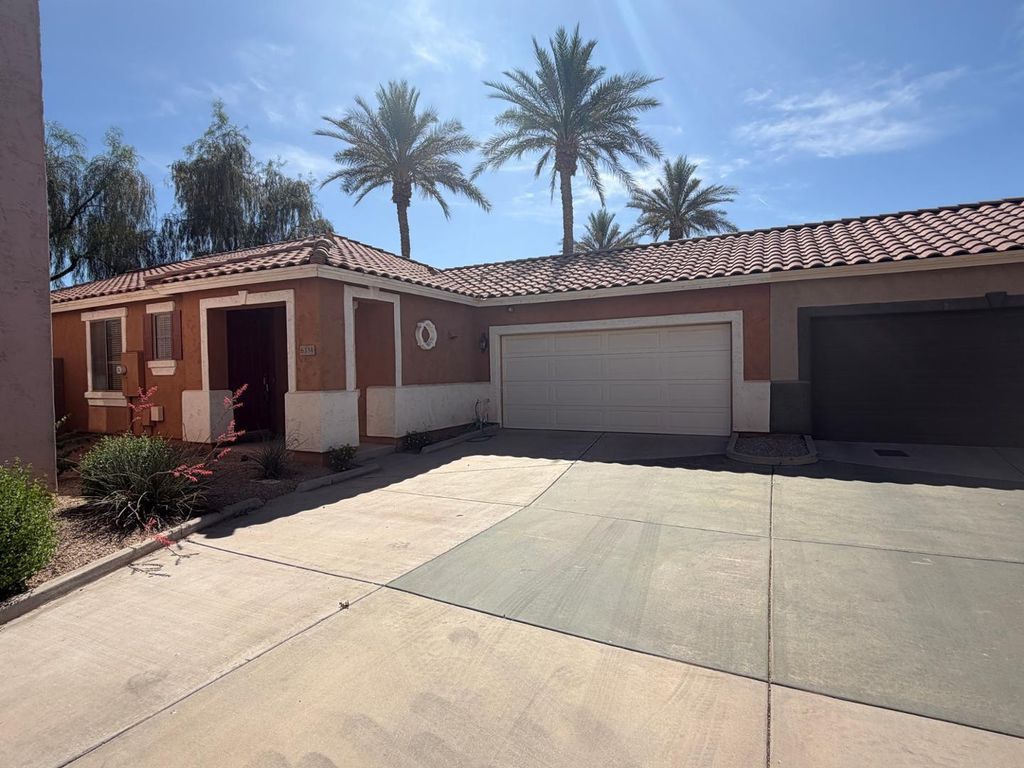 6334 S Blake Street, Gilbert, AZ 85298