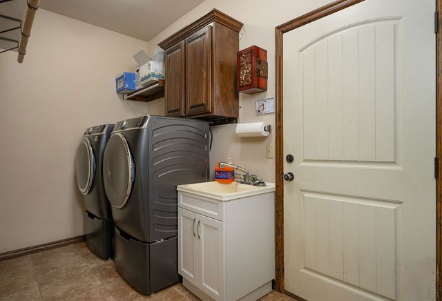 8905 SW 53rd Court, Oklahoma City, OK 73179