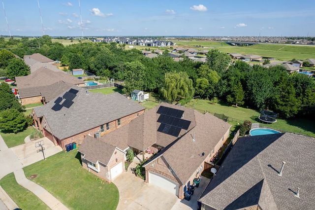 8905 SW 53rd Court, Oklahoma City, OK 73179