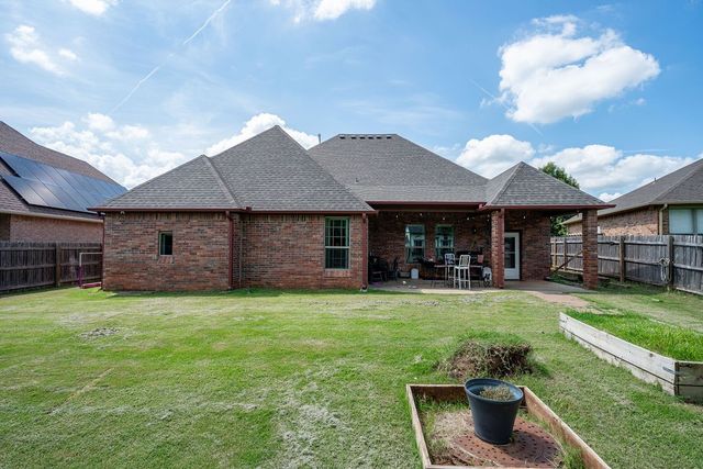 8905 SW 53rd Court, Oklahoma City, OK 73179