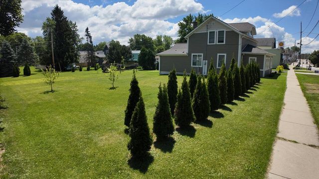 305 N Milwaukee STREET, Theresa, WI 53091