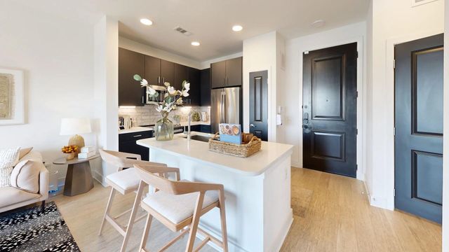 6400 Washington Ave Avenue 334, Houston, TX 77007
