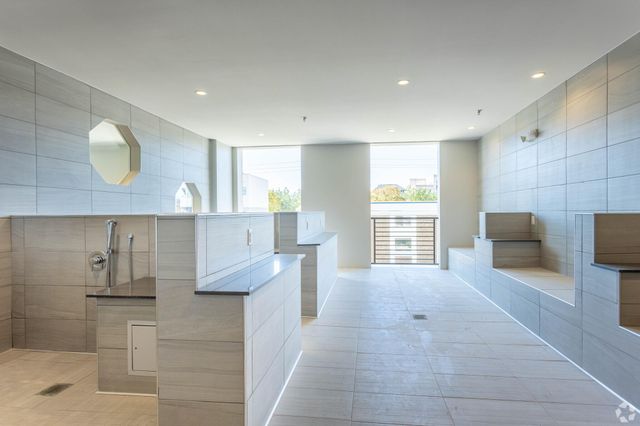 6400 Washington Ave Avenue 334, Houston, TX 77007