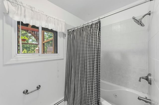 101 Eagle Bay Drive, Ossining, NY 10562