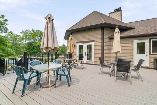 101 Eagle Bay Drive, Ossining, NY 10562