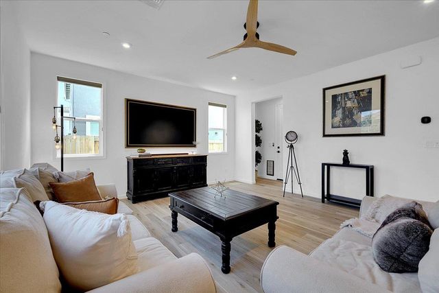 11962 Granzella Way, Rancho Cordova, CA 95742