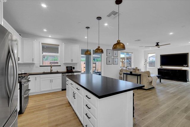 11962 Granzella Way, Rancho Cordova, CA 95742