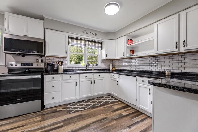 25290 Foothill AVENUE, Tomah, WI 54660