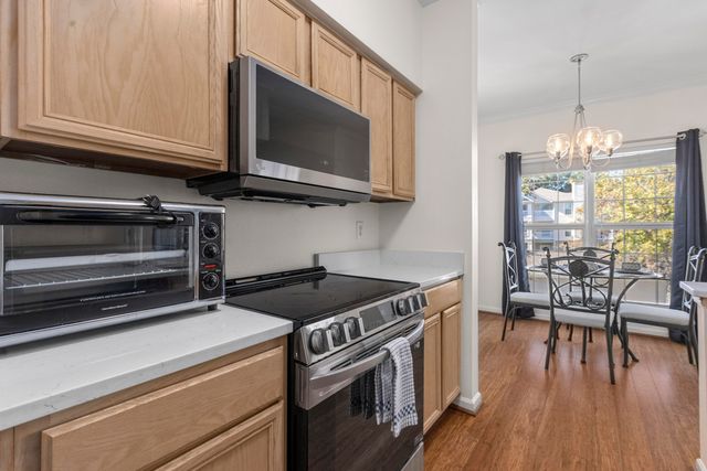 700 Daniel Ellis Drive 9203, Charleston, SC 29412