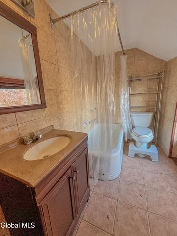 79 Columbia Street, Albany, NY 12210