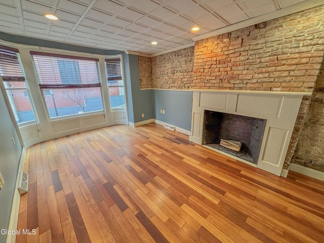 79 Columbia Street, Albany, NY 12210