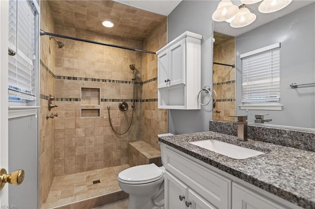 5 Easthill CT, Hampton, VA 23664